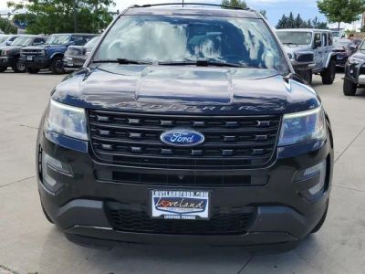 2017 Ford Explorer — detail view