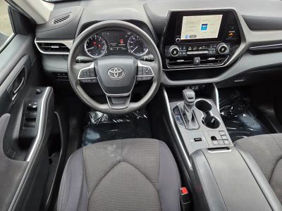 2023 Toyota Highlander — photo 22 view
