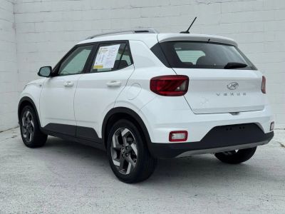 2025 Hyundai Venue - Photo 11