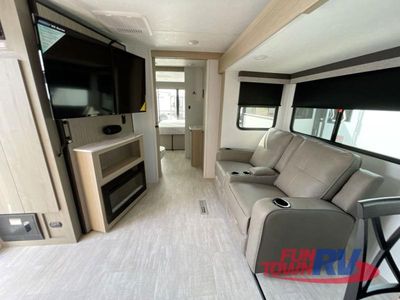 2025 Dutchmen RV Kodiak Ultimate - Photo 22