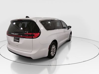 2025 Chrysler Pacifica - Photo 7