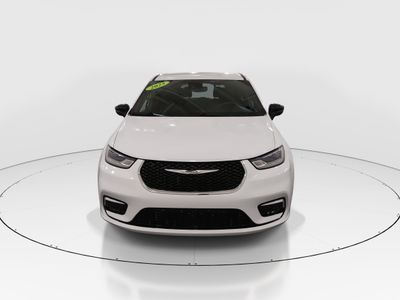 2025 Chrysler Pacifica - Photo 2