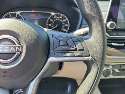 2025 Nissan Altima — photo 14 view