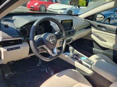 2025 Nissan Altima — photo 9 view