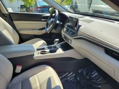 2025 Nissan Altima — photo 30 view