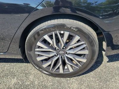 2025 Nissan Altima — engine compartment view