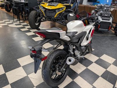 2026 Yamaha YZF-R3 70th Anniversary Edition - Photo 8