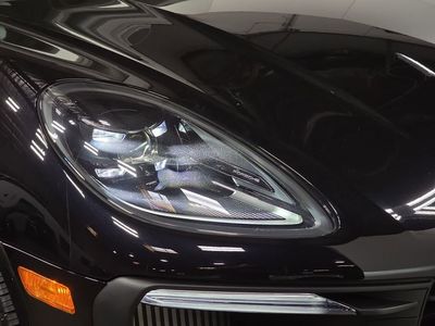 2025 Porsche Macan - Photo 12