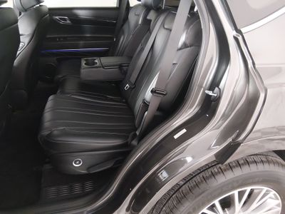 2025 Genesis GV80 - Photo 19