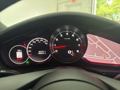 2021 Porsche Panamera - Photo 32