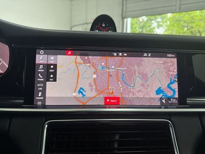2021 Porsche Panamera - Photo 34