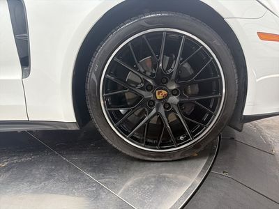 2021 Porsche Panamera - Photo 10