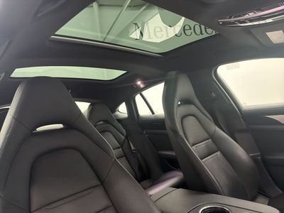 2021 Porsche Panamera - Photo 29