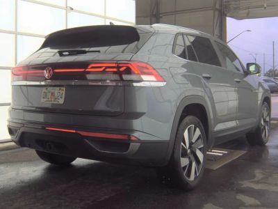 2025 Volkswagen Atlas Cross Sport - Photo 2