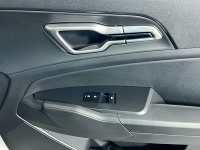 2026 Kia Sportage Hybrid — photo 33 view