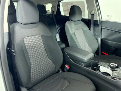 2026 Kia Sportage Hybrid — photo 32 view
