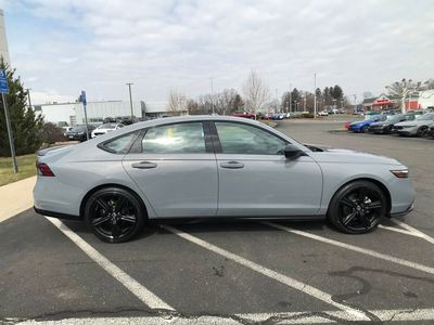 2024 Honda Accord Hybrid Sport-L Sedan - Photo 15