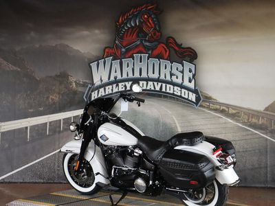 2025 Harley-Davidson FLHC - Heritage Classic - Photo 6