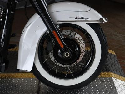 2025 Harley-Davidson FLHC - Heritage Classic - Photo 11