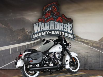 2025 Harley-Davidson FLHC - Heritage Classic - Photo 5