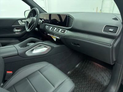 2026 Mercedes-Benz GLE — photo 28 view