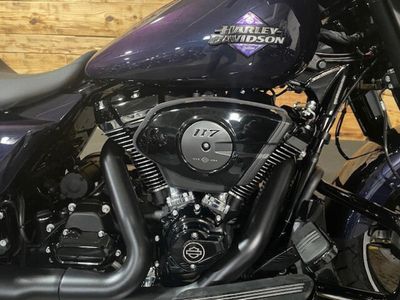 2025 Harley-Davidson FLHX - Street Glide — photo 10 view