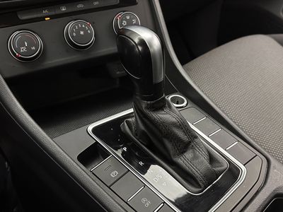 2021 Volkswagen Jetta - Photo 13