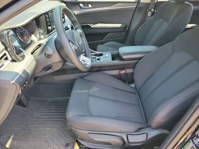 2023 Kia K5 - Photo 4