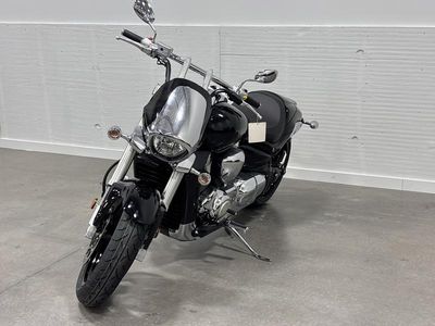2025 Suzuki Boulevard M109R - Photo 3