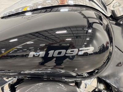 2025 Suzuki Boulevard M109R - Photo 13