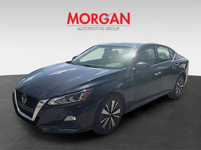 2022 Nissan Altima — rear three-quarter view