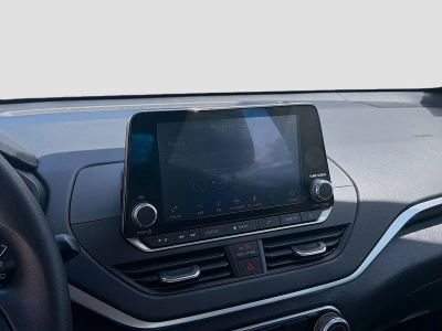 2022 Nissan Altima — photo 10 view