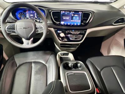 2024 Chrysler Pacifica — photo 26 view