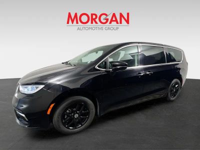 2024 Chrysler Pacifica — photo 7 view