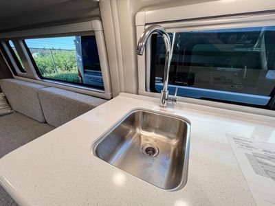 2026 Thor Motor Coach TELLARO - Photo 10