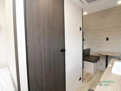 2027 Venture RV Campbound — photo 8 view