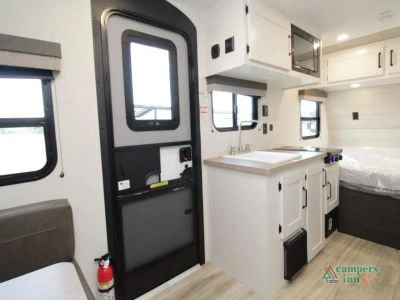 2027 Venture RV Campbound — detail view