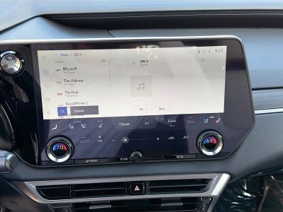 2023 Lexus RX — photo 31 view