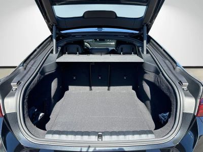 2026 BMW 4 Series — photo 12 view