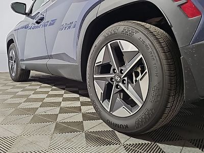 2025 Hyundai Tucson — photo 13 view