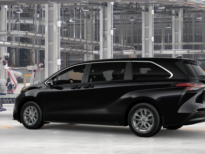 2026 Toyota Sienna — detail view