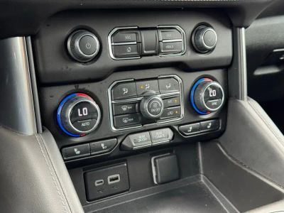 2023 Chevrolet Suburban - Photo 35