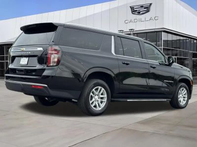 2023 Chevrolet Suburban - Photo 7