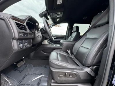 2023 Chevrolet Suburban - Photo 25