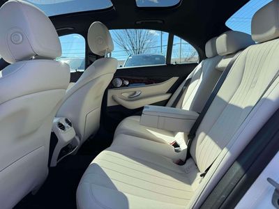 2021 Mercedes-Benz E-Class - Photo 34