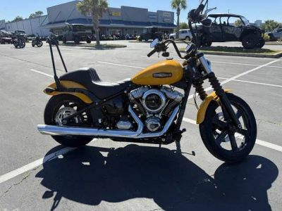 2025 Harley-Davidson® FXBB - Street Bob® — front three-quarter view