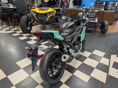 2026 Yamaha YZF-R3 - Photo 4