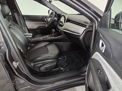 2024 Jeep Compass - Photo 32