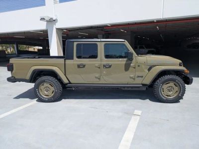 2026 Jeep Gladiator — side profile view