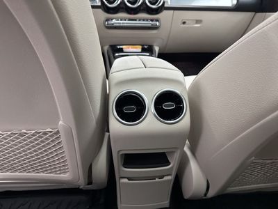 2026 Mercedes-Benz GLB — photo 23 view